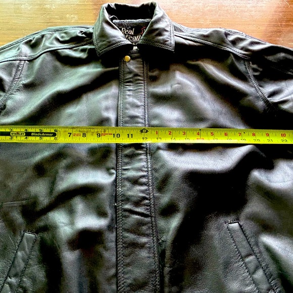 90’s STYLE BLACK LEATHER JACKET - Picture 3 of 7